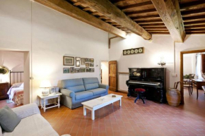 Huge Country House in San Gimignano